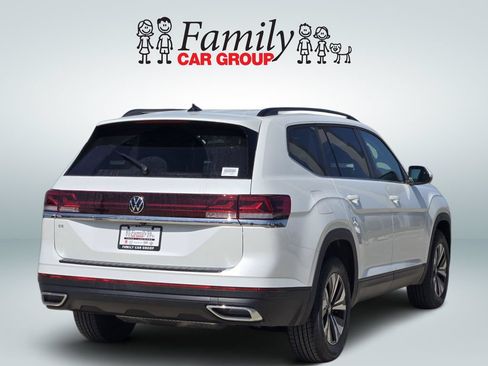 New 2026 Volkswagen Atlas SE FWD image 3