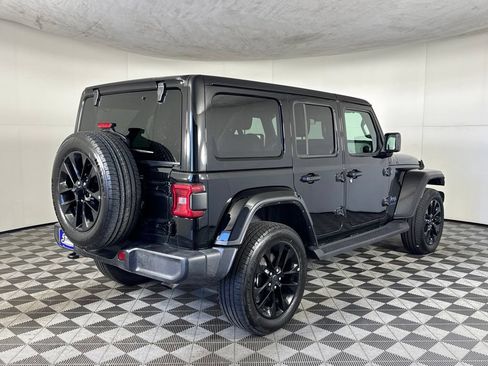 Certified 2025 Jeep Wrangler Unlimited Sahara AWD/4WD image 6