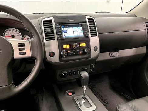 Used 2021 Nissan Frontier PRO-4X w/ Pro-4x Utility Package image 7