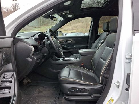 Used 2023 Chevrolet Traverse Premier w/ Redline Edition image 13