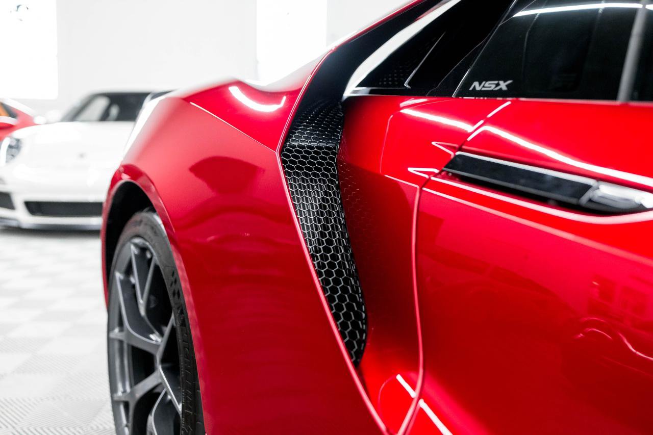 Used 2017 Acura NSX AWD/4WD image 26