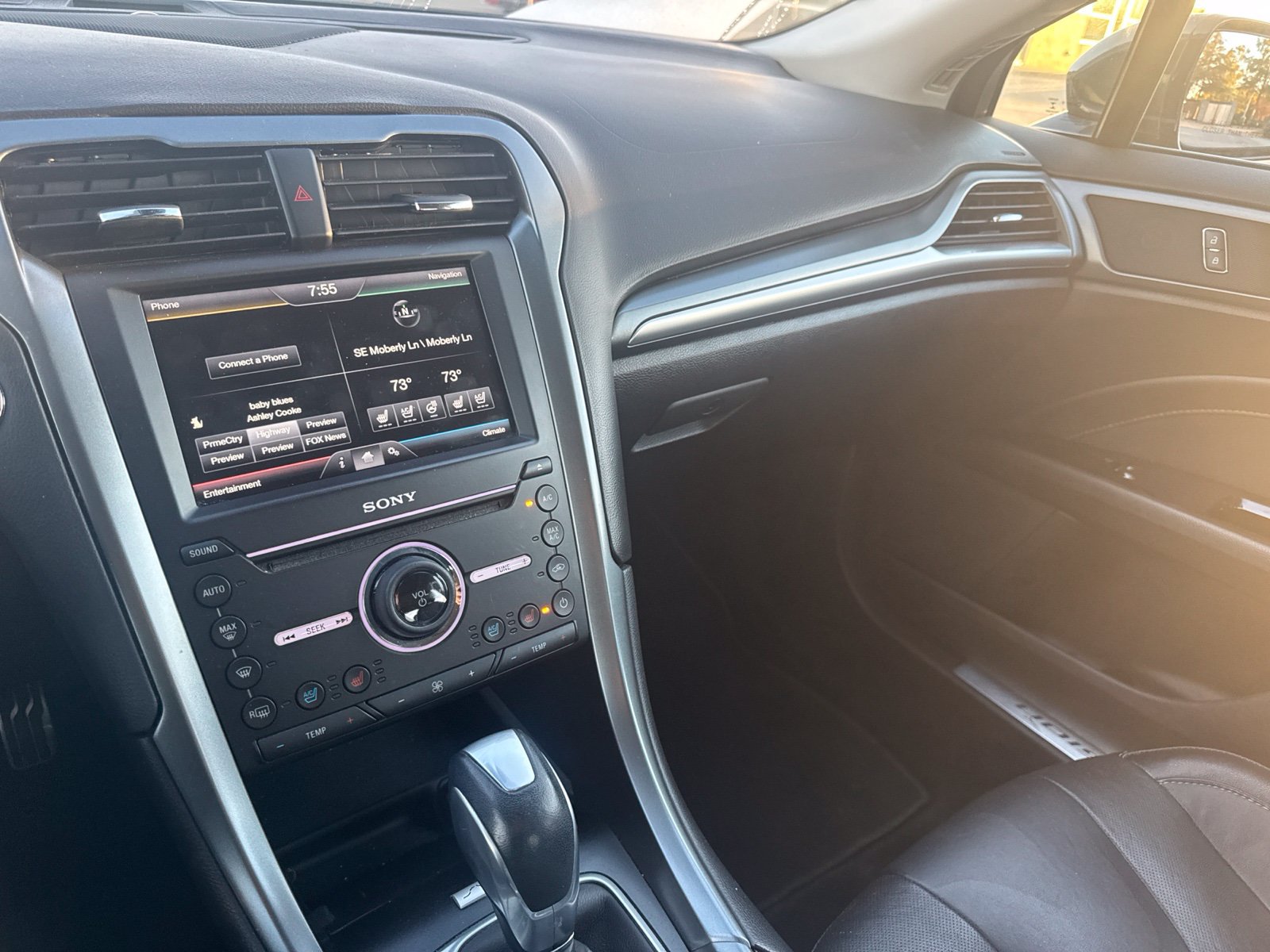 Used 2016 Ford Fusion Titanium FWD image 16