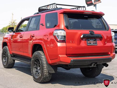 Used 2023 Toyota 4Runner TRD Off-Road Premium w/ Moonroof Package AWD/4WD image 18