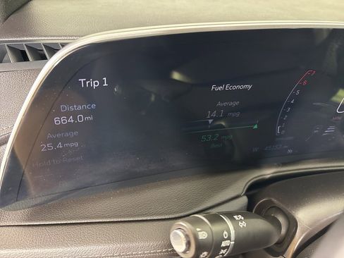 Used 2024 Cadillac XT4 Premium Luxury image 24