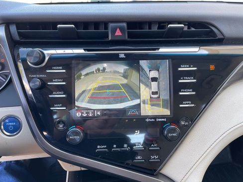 Used 2019 Toyota Camry XLE w/ Driver Assist Package FWD image 30