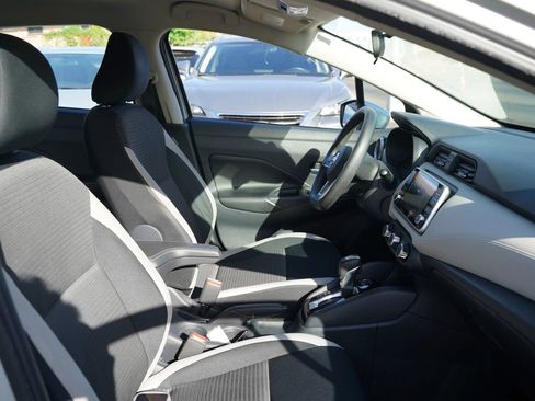 Used 2020 Nissan Versa SV FWD image 19