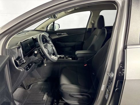 Certified 2025 Kia Sportage LX AWD/4WD image 12
