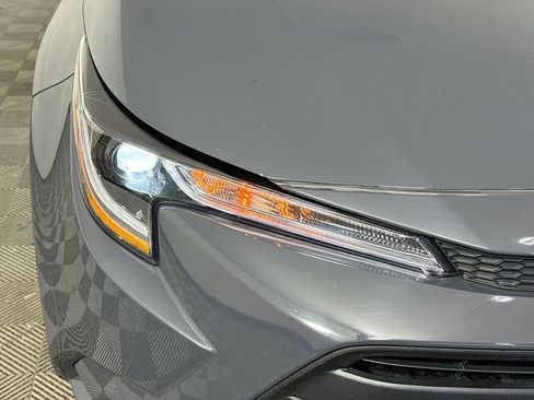 Certified 2025 Toyota Corolla LE FWD image 3