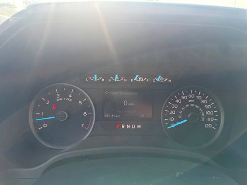 Used 2018 Ford F150 XLT w/ Equipment Group 302A Luxury AWD/4WD image 11