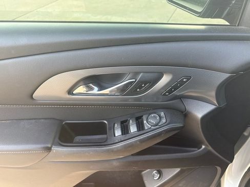 Used 2019 Chevrolet Traverse Premier w/ Redline Edition FWD image 12