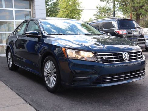Used 2018 Volkswagen Passat 2.0T S FWD image 6