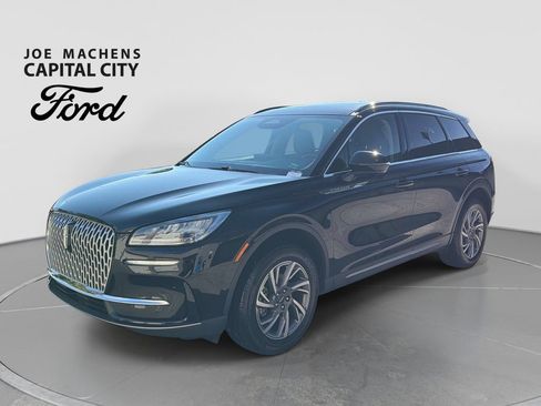 Used 2025 Lincoln Corsair AWD w/ Equipment Group 101A image 9