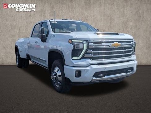 New 2026 Chevrolet Silverado 3500 High Country w/ High Country Premium Package AWD/4WD image 1