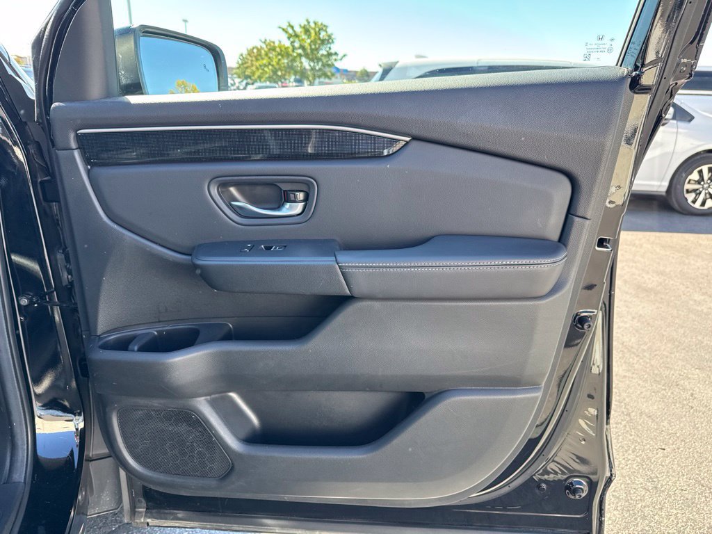 Used 2025 Honda Pilot Elite image 42