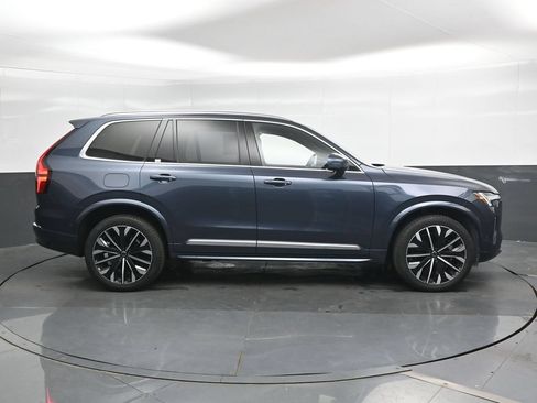 Used 2026 Volvo XC90 B6 Plus AWD/4WD image 3