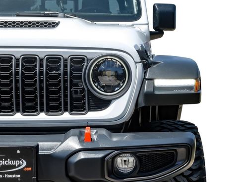 Used 2024 Jeep Gladiator Mojave w/ Convenience Group AWD/4WD image 50