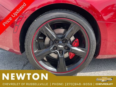 Used 2021 Chevrolet Camaro SS RWD image 39