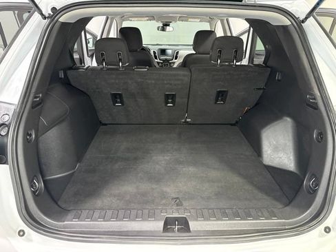 Used 2020 Chevrolet Equinox LS AWD/4WD image 24