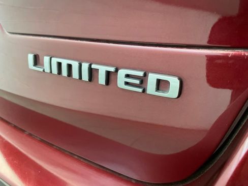 Certified 2022 Jeep Grand Cherokee L Limited AWD/4WD image 11