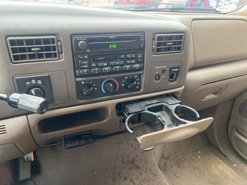 Used 2001 Ford F250 Lariat image 5