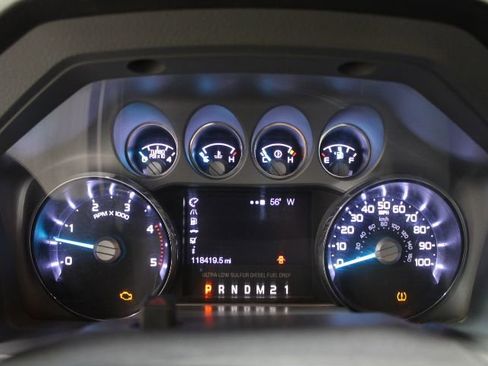 Used 2016 Ford F250 XLT w/ XLT Premium Package image 35