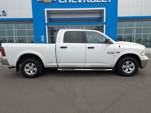Used 2017 RAM 1500 Outdoorsman AWD/4WD image 31