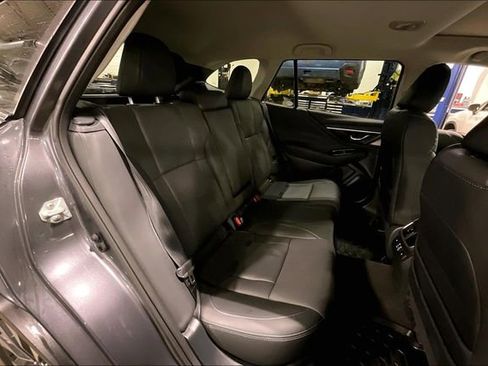 Used 2025 Subaru Outback Limited image 27