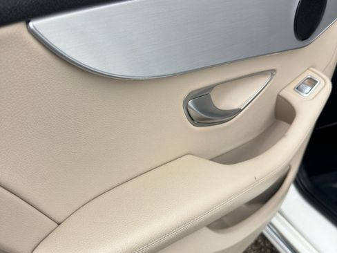 Used 2020 Mercedes-Benz C 300 4MATIC Sedan image 37