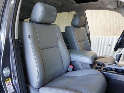 Used 2014 Toyota Sequoia Limited image 30