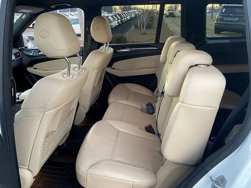 Used 2018 Mercedes-Benz GLS 450 GLS 450 image 12