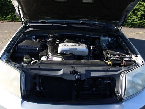 Used 2005 Toyota 4Runner SR5 AWD/4WD image 20