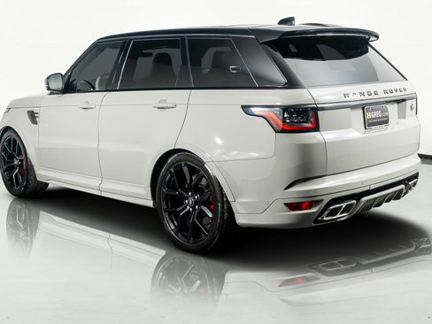 Used 2022 Land Rover Range Rover Sport SVR Carbon Edition image 14