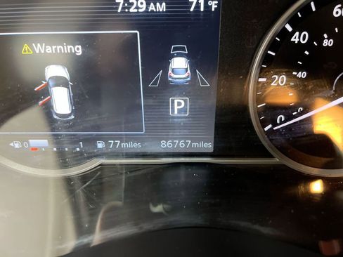 Used 2019 Nissan Kicks SV FWD image 13