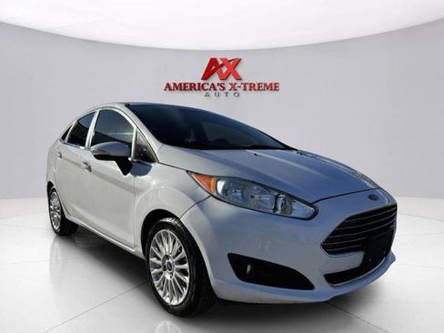Used 2014 Ford Fiesta Titanium FWD image 7