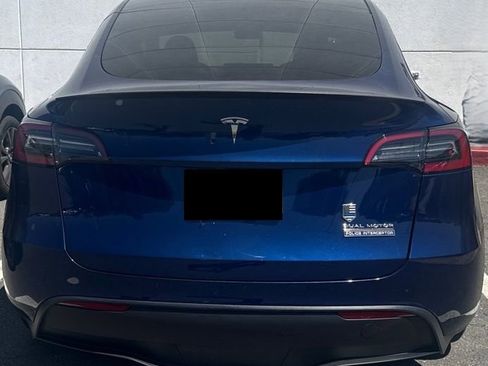 Used 2023 Tesla Model Y Performance AWD/4WD image 4