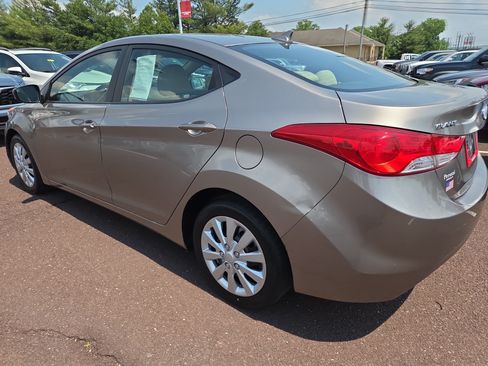 Used 2011 Hyundai Elantra GLS FWD image 5