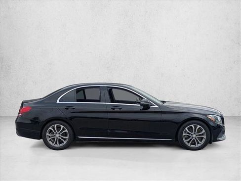 Used 2017 Mercedes-Benz C 300 Sedan image 4