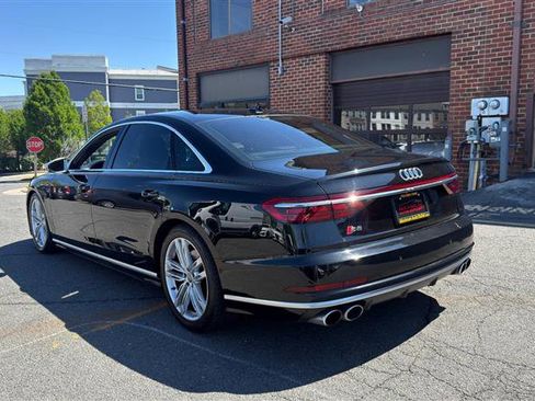 Used 2020 Audi S8 L AWD/4WD image 10
