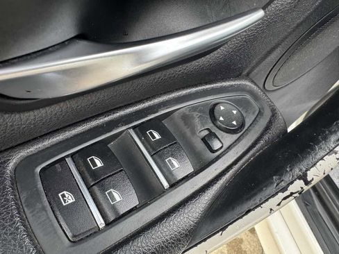 Used 2018 BMW 320i Sedan image 15