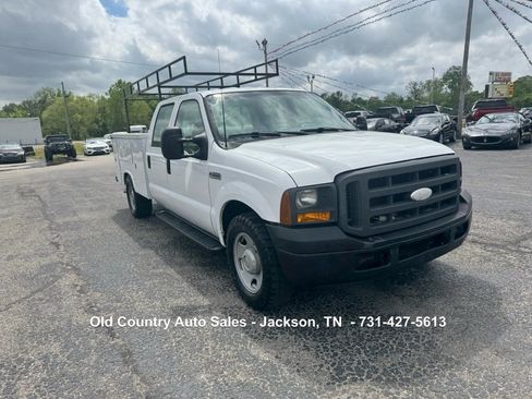 Used 2005 Ford F350 2WD Crew Cab Super Duty image 4