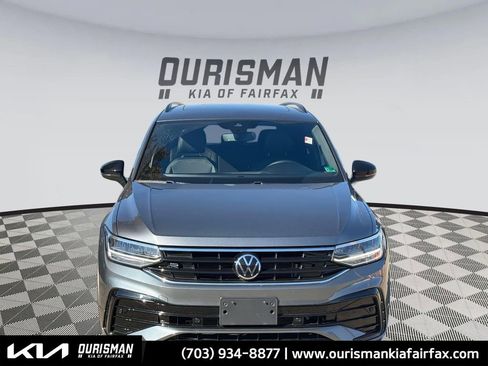 Used 2022 Volkswagen Tiguan SE R-Line image 32