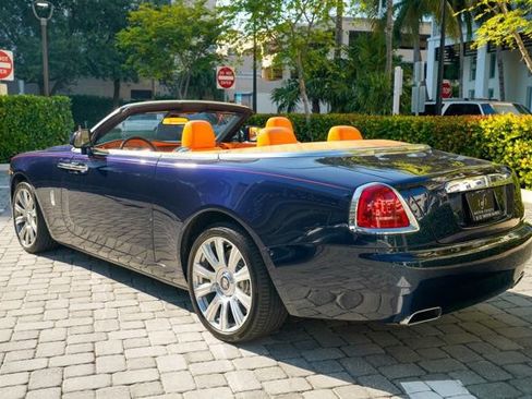 Used 2016 Rolls-Royce Dawn image 19