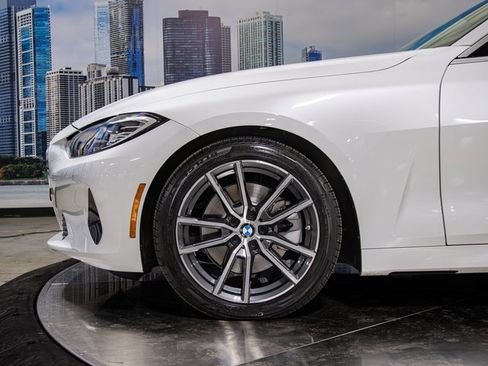 Certified 2024 BMW 430i Convertible w/ Convenience Package image 9