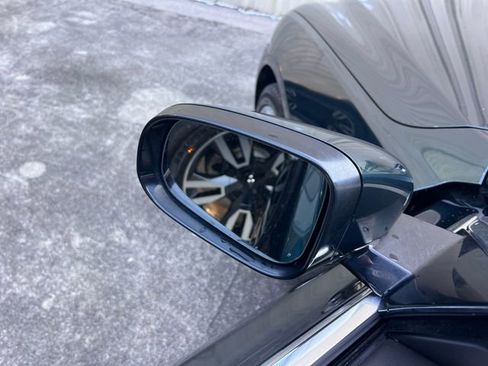 Used 2017 Jaguar XF Premium image 12