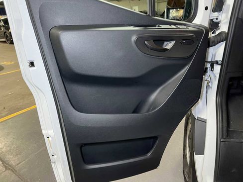 New 2024 Mercedes-Benz Sprinter 2500 image 22