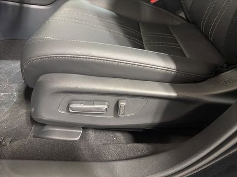 New 2026 Honda HR-V EX-L image 15