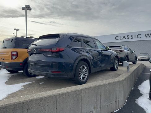 Used 2024 MAZDA CX-90 3.3 Turbo w/ Select Package image 2