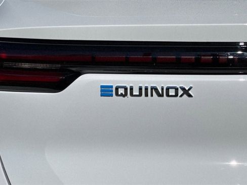 New 2026 Chevrolet Equinox EV LT image 26