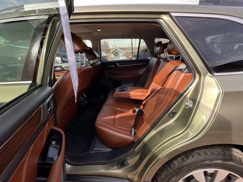 Used 2018 Subaru Outback 3.6R Touring image 22