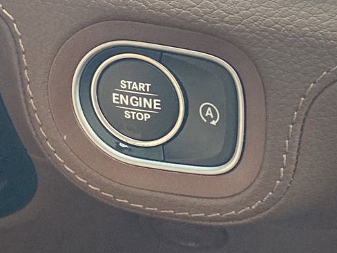 Certified 2024 Mercedes-Benz GLE 350 4MATIC image 30
